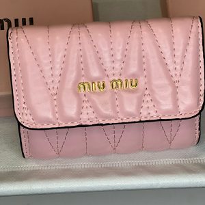Miu Miu Wallet Matelassé Rosa
