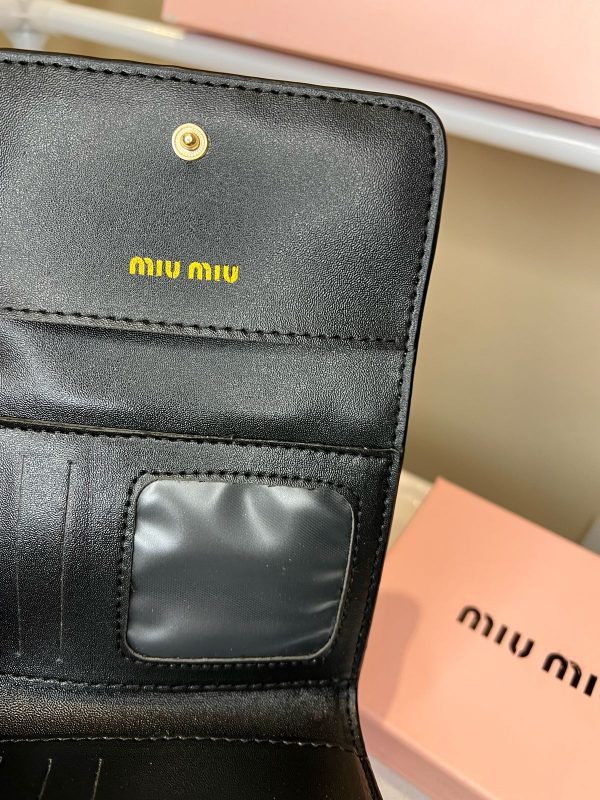Miu Miu Wallet Matelassé Rosa - Imagen 5