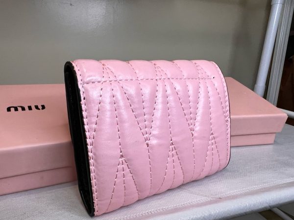 Miu Miu Wallet Matelassé Rosa - Imagen 4