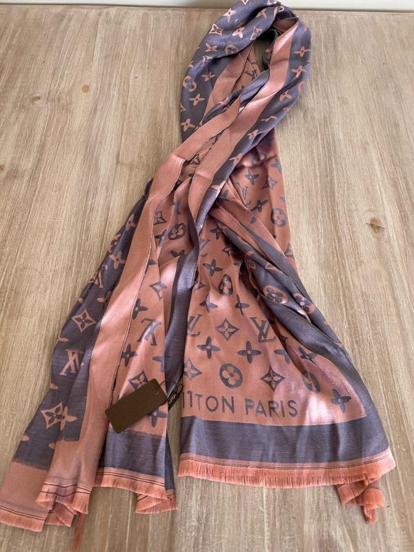 Pashmina Louis Vuitton Rosa y Gris