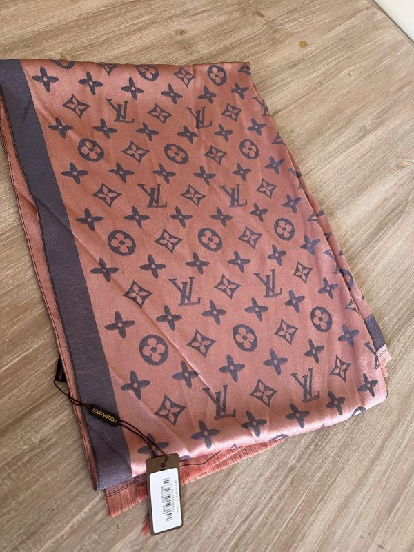 Pashmina Louis Vuitton Rosa y Gris - Imagen 3