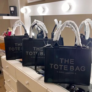 Cartera Marc Jacobs Tote Mediana – Negro