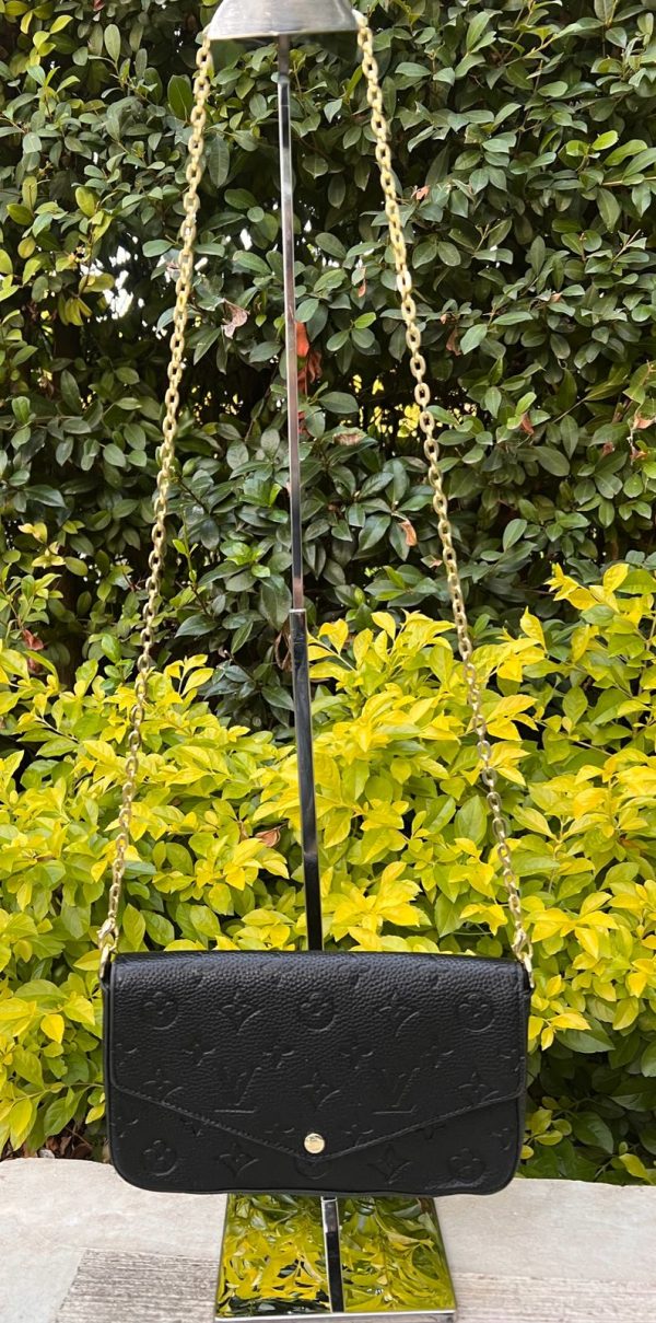 Félicie Pochette Louis Vuitton negra con bolso y tarjetero - Interior aterciopelado - Imagen 3