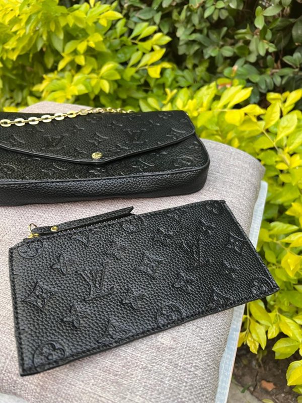 Félicie Pochette Louis Vuitton negra con bolso y tarjetero - Interior aterciopelado - Imagen 4
