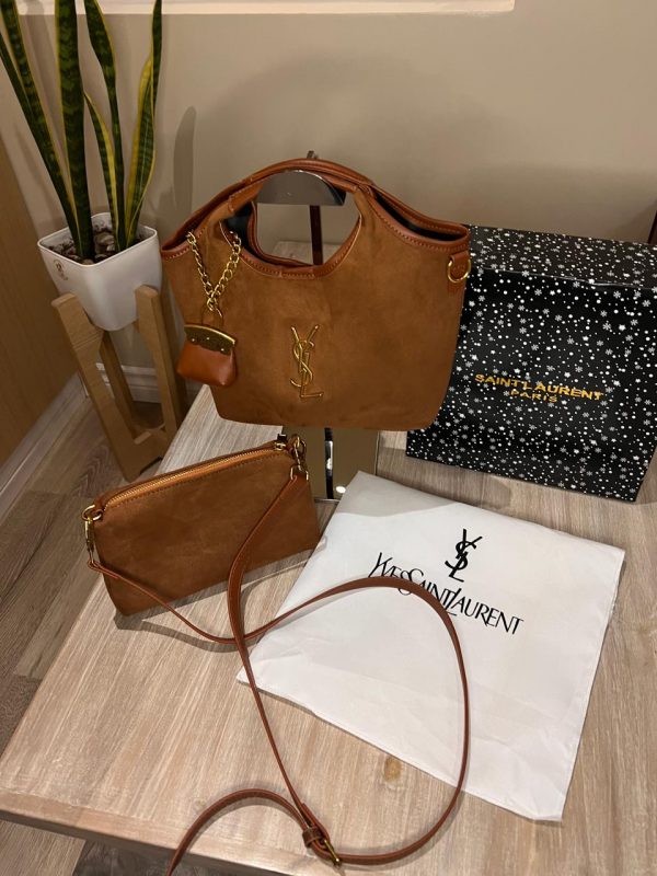 YSL Vintage terciopelo. Bolso y bandolera. Tamaño pequeño - Medidas: 27x27 cm - Imagen 2