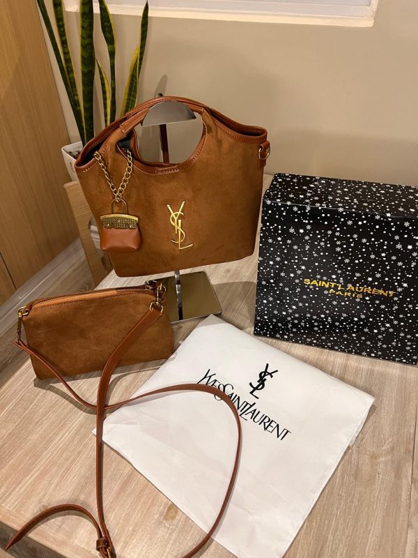 YSL Vintage terciopelo. Bolso y bandolera. Tamaño pequeño - Medidas: 27x27 cm - Imagen 3