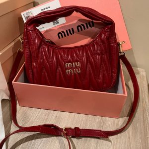 Wander matelassé Nappa Bag