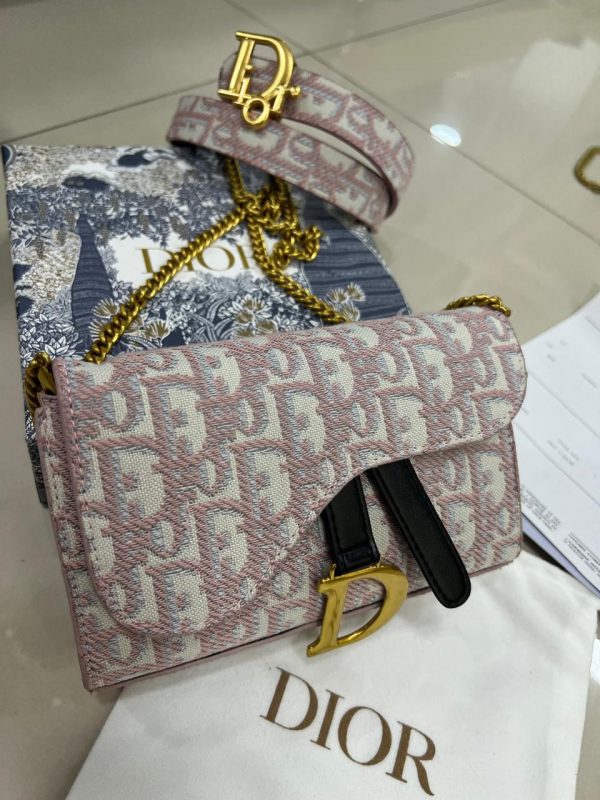 Dior Oblique Canvas Saddle Wallet on Chain Bag con Cinturón